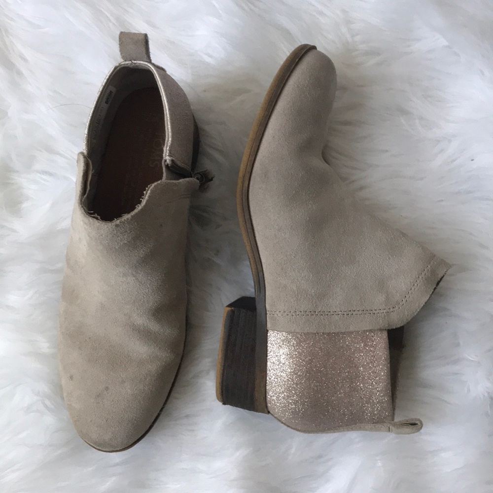 TOMS Deia tan glitter booties size 7